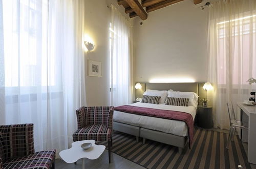 Photo 8 - Trevi Palace Luxury Inn