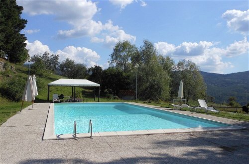 Foto 25 - Apartment in a Farmhouse With Swimming Pool