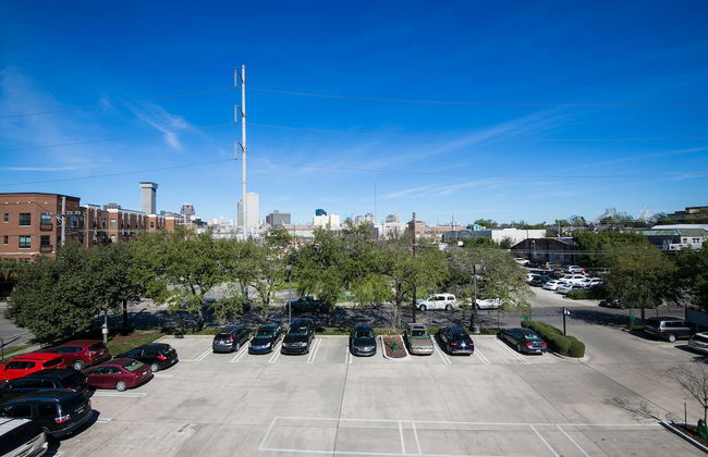 Carondelet Street Modern Suites - Photo 44
