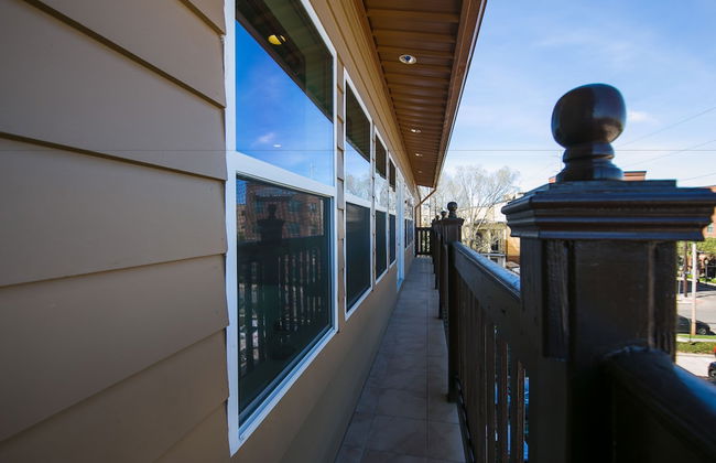 Carondelet Street Modern Suites - Photo 30