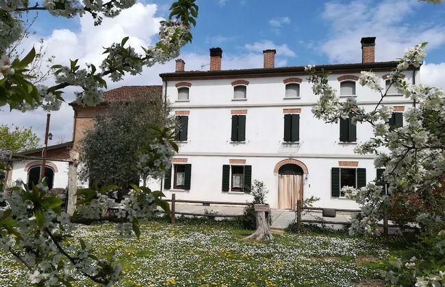 Agriturismo Loghino Sabbioni - Foto 1