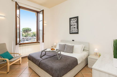 Photo 1 - Rental In Rome Rosselli Palace Apartment 5