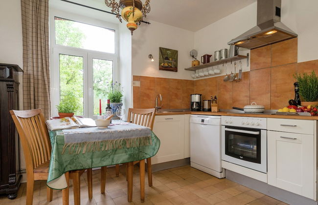 Farm With Lovely Panoramic Views - Photo 9