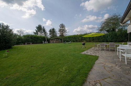 Foto 31 - Beautiful and Spacious Holiday Home With Petanque Court and Countryside Views