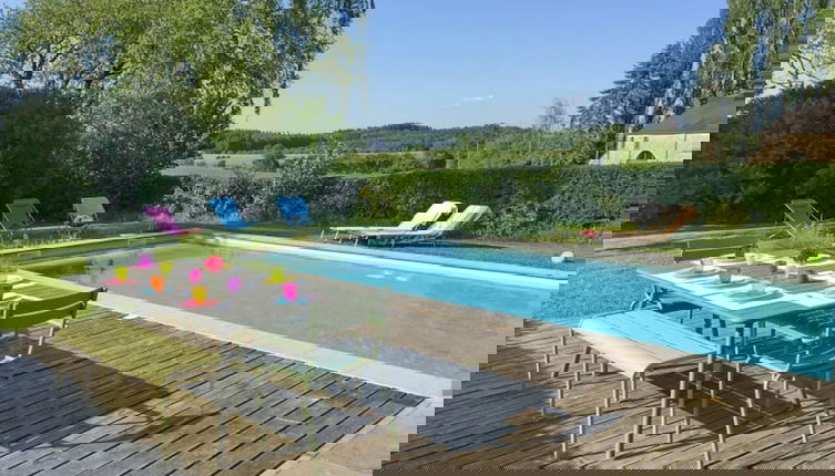 Foto 1 - Pleasant Fermette with Outdoor Swimming Pool near Durbuy
