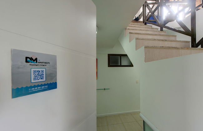 Duplex with Hot Tub near Beach by DM Apartments. - Foto 2