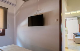 Photo 2 - Newly renovated Garden Flat