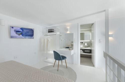 Photo 5 - Aether Suite by Caldera Houses