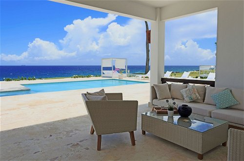 Photo 27 - Ocean Front Villa Deluxe 4 Bedroom