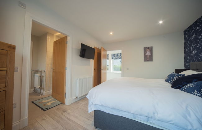 Stunning 1-bed Annex in Hawick - Photo 3