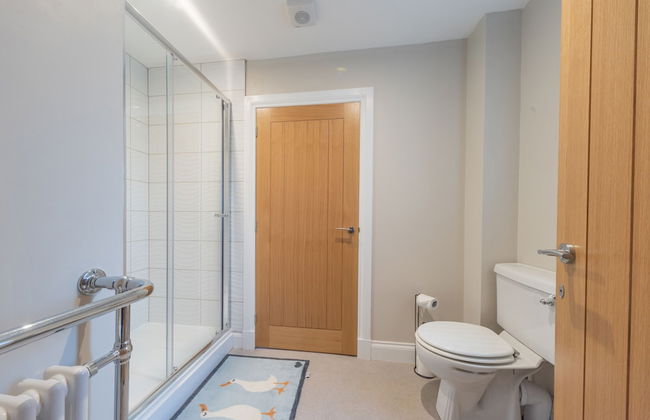 Stunning 1-bed Annex in Hawick - Photo 11