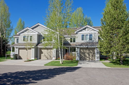 Photo 46 - Teton Pines Townhome Collection by JHRL