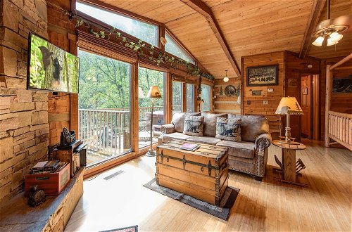 Photo 10 - Rustic Charm by Jackson Mountain Rentals