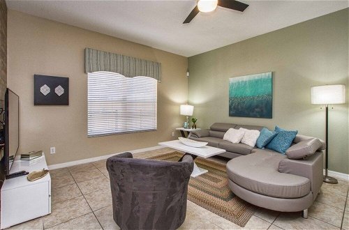 Photo 19 - Paradise Palms- 4 Bed Townhome W/splashpool-3057pp 4 Bedroom Townhouse by RedAwning