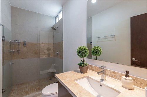 Photo 33 - Spacious 3BR Penthouse Private Jacuzzi Rooftop Security Wifi Best Amenities GYM