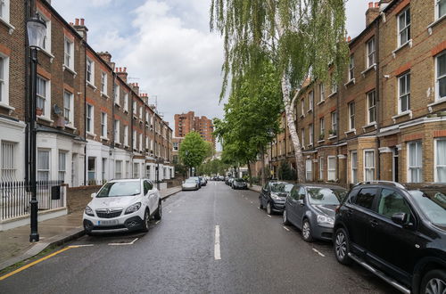 Photo 26 - Charming Chelsea Home by the River Thames