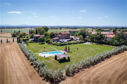 Foto 37 - Agriturismo near Cortona with Spacious Garden & Swimming Pool