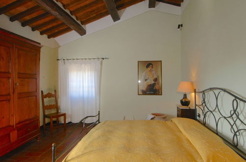 Photo 8 - Agriturismo near Cortona with Spacious Garden & Swimming Pool