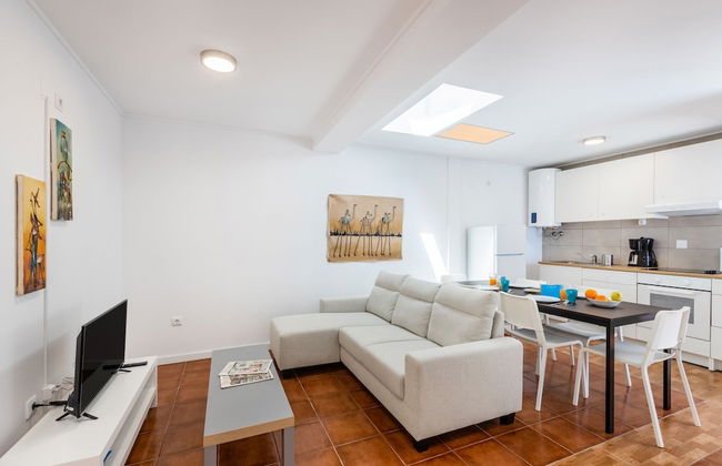 Live Laugh Love Beach Guest Home with AC - Foto 58