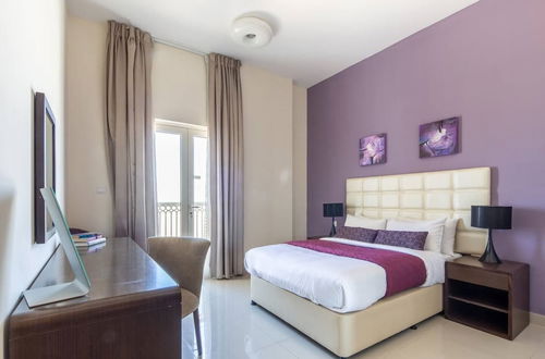 Photo 6 - Modern Living In This 2BR Apt In The Heart of Downtown Jebel Ali - Sleeps 4