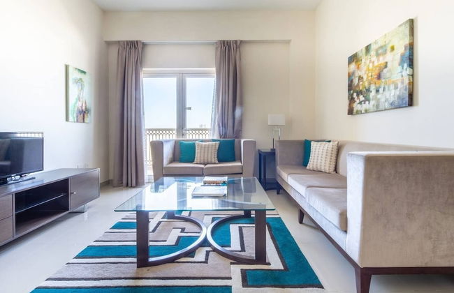 Modern Living In This 2BR Apt In The Heart of Downtown Jebel Ali - Sleeps 4! - Foto 1