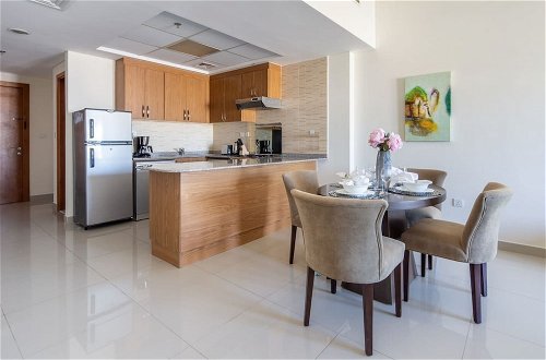 Foto 17 - Modern Living In This 2BR Apt In The Heart of Downtown Jebel Ali - Sleeps 4