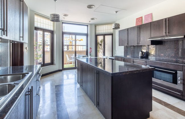 Premium Sky-high 3BR Penthouse in Fairmont North Residence - Foto 9