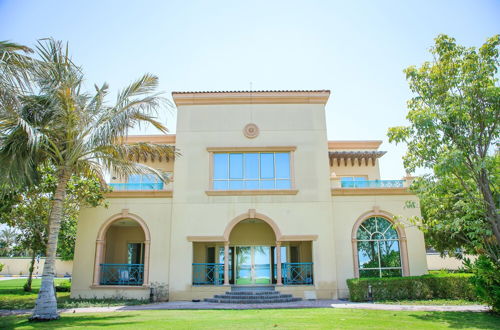 Photo 21 - Al Raha Beach Hotel Villas