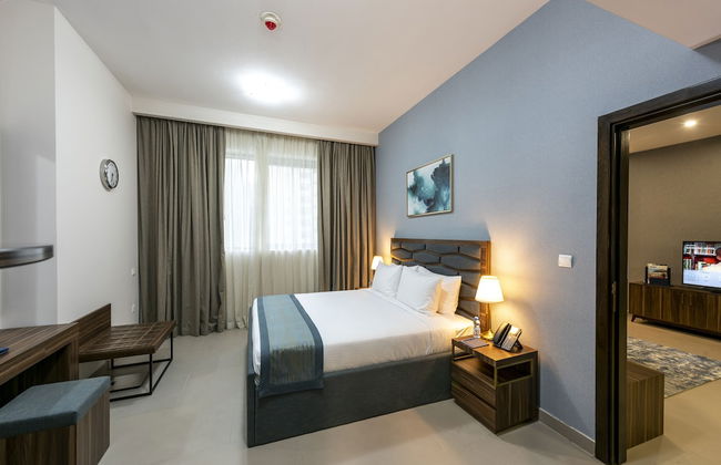 Luxe Grand Hotel Apartments - Photo 7