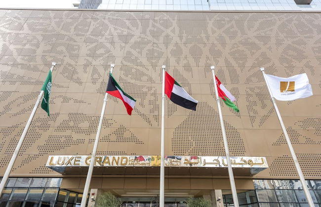 Luxe Grand Hotel Apartments - Photo 25