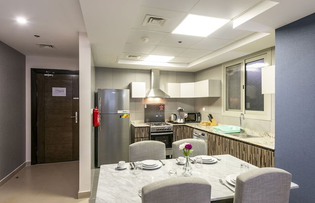 Luxe Grand Hotel Apartments - Photo 8