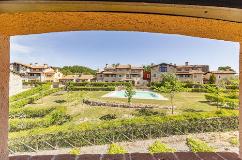 Photo 44 - Bright Apt With Terrace and Shared Pool