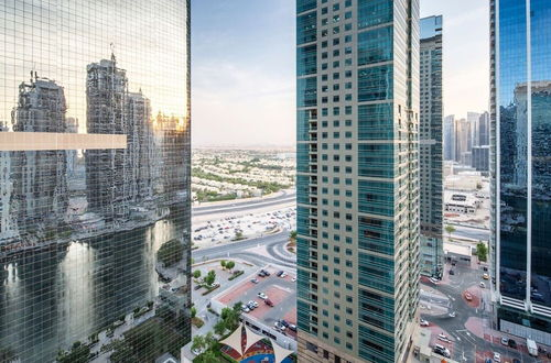 Photo 21 - Scandinavian Living in This Modern 2BR in Jlt