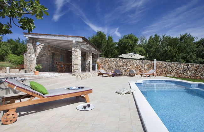 Attractive Villa With Private Swimming Pool, Beach Volleyball and Fenced Garden - Foto 36