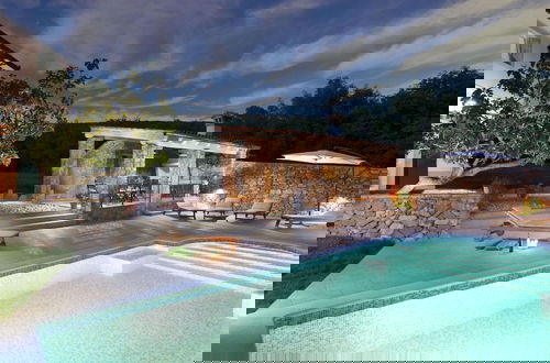 Foto 2 - Attractive Villa With Private Swimming Pool, Beach Volleyball and Fenced Garden