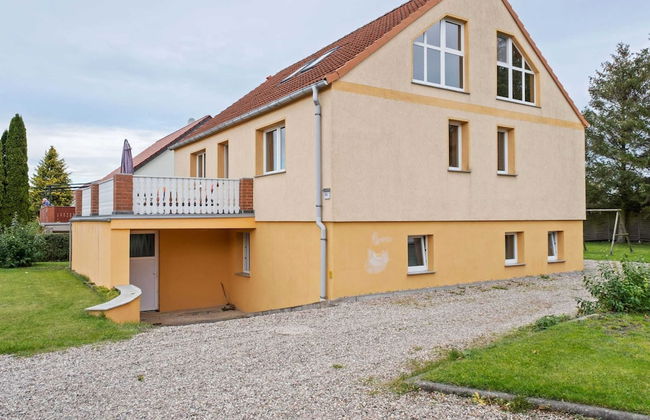 Snug Apartment in Kalkhorst with Terrace near City Center - Foto 38