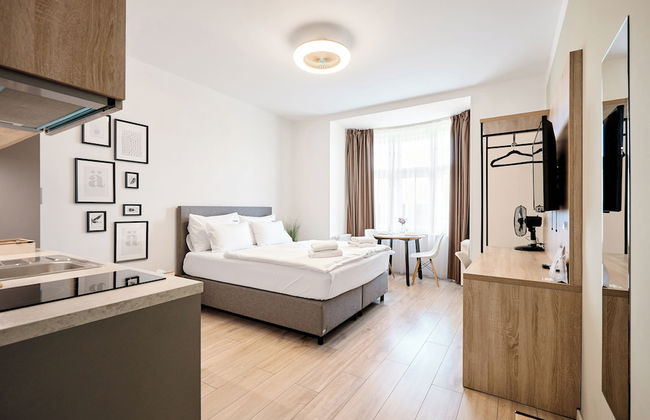 Honest SMICHOV - Foto 11