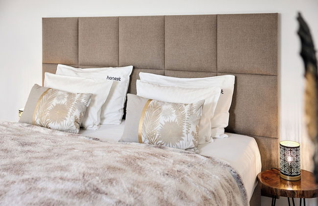 Honest SMICHOV - Foto 24