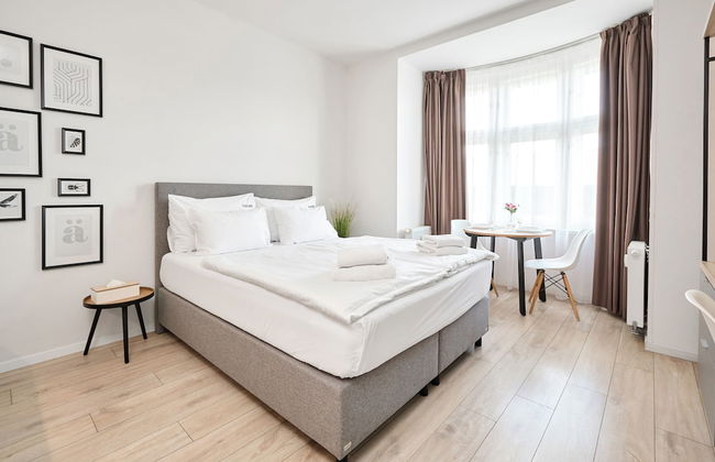 Honest SMICHOV - Foto 8