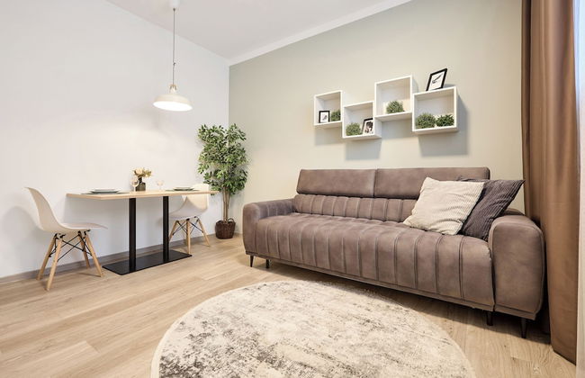 Honest SMICHOV - Foto 19