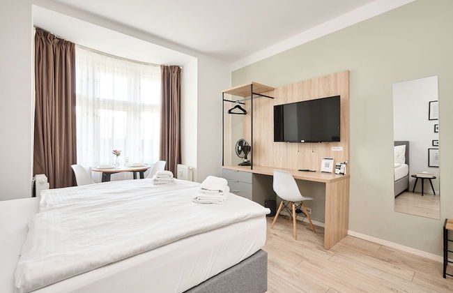 Honest SMICHOV - Foto 9