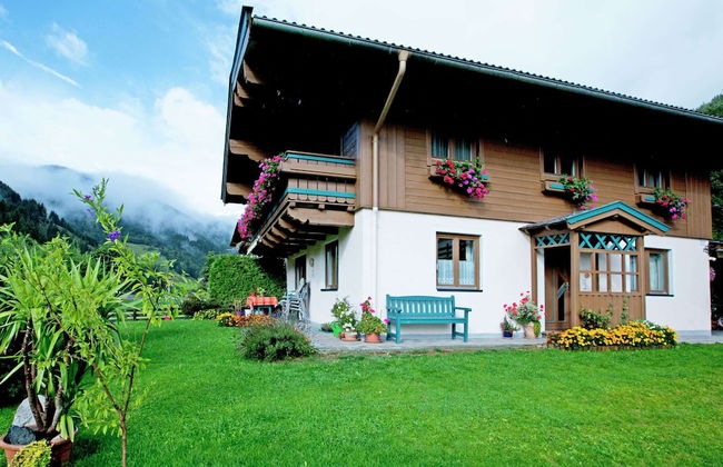 Apartment in Viehhofen Near Ski Lifts - Photo 16