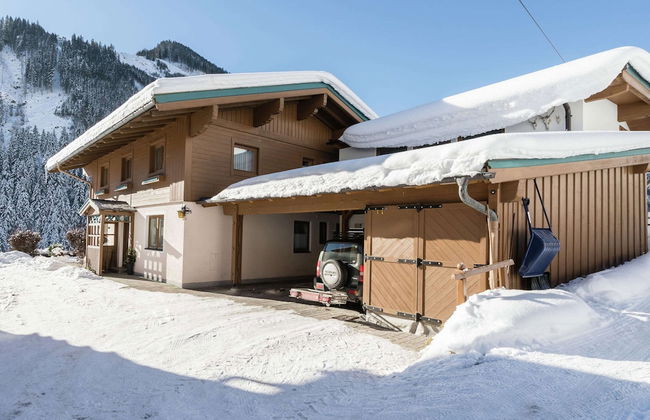 Apartment in Viehhofen Near Ski Lifts - Photo 18