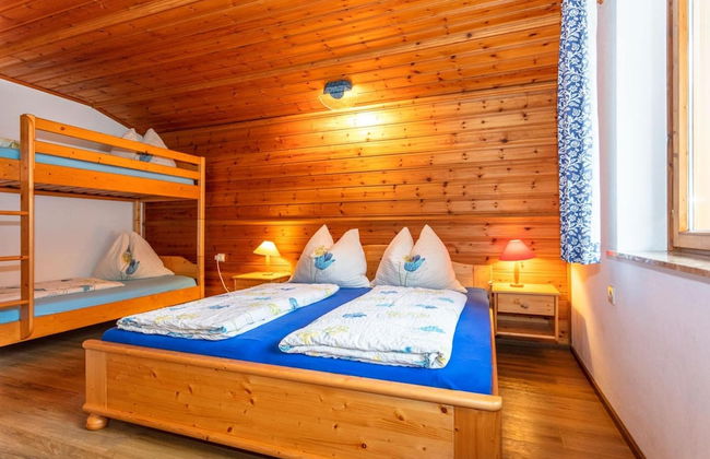 Great Group Holiday Home - Foto 13
