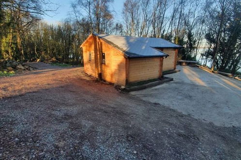 Foto 17 - Stunning log Cabin on the Lake