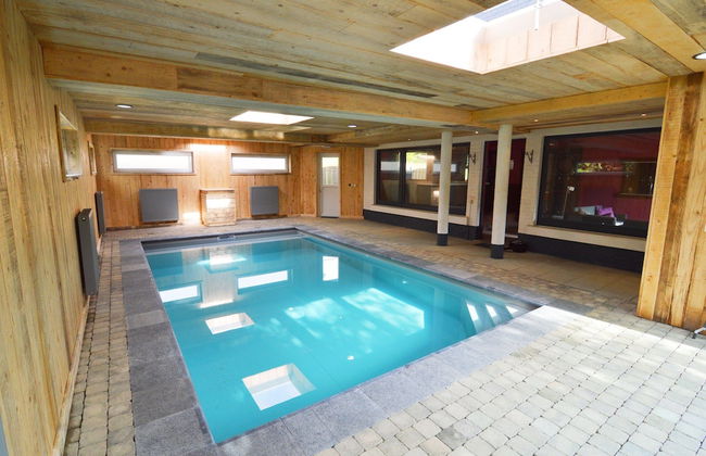 Large Group House with Welness Equipment & Swimming Pool near Malmédy - Photo 28