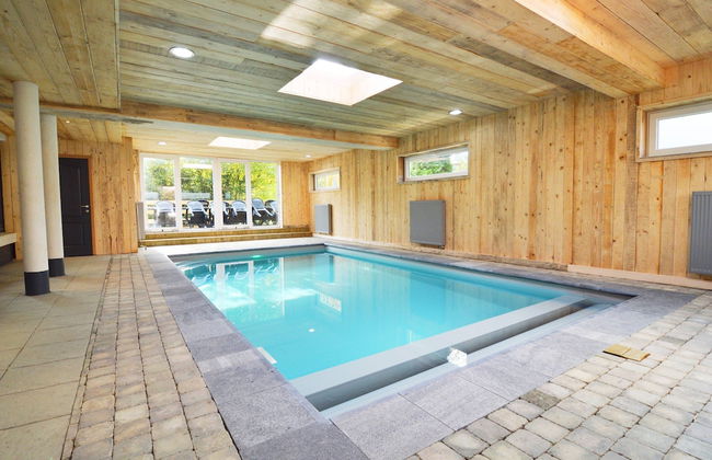Large Group House with Welness Equipment & Swimming Pool near Malmédy - Photo 1