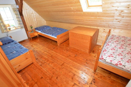 Foto 4 - Comfortable Holiday Home With Sauna and Billiards, Near the Slopes
