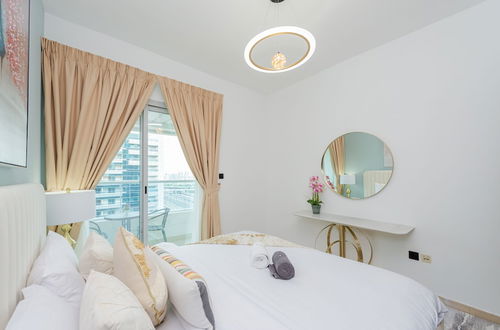 Photo 5 - Marco Polo - 1BR with Marina Views, Near Metro & Marina Mall