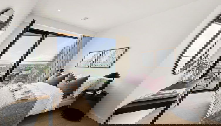 Foto 1 - Deluxe two Bedroom Apartment in Londons Canary Wharf